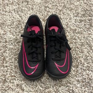 Indoor turf soccer cleats